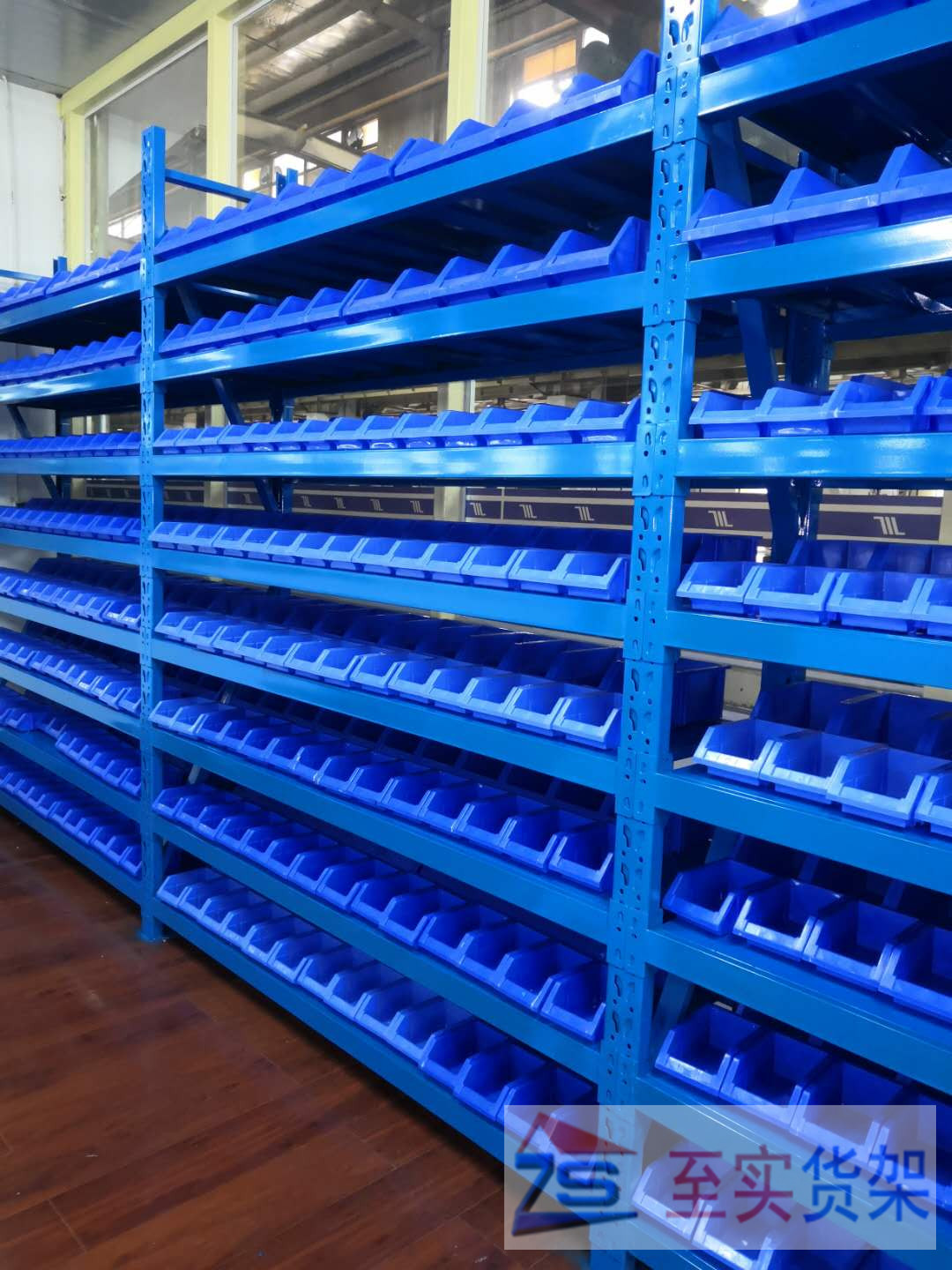 中型零件储存盒完工